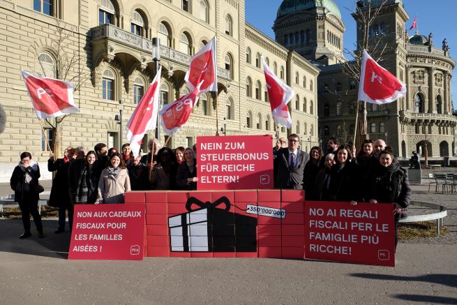 Einreichung Steuerbonus-Referendum